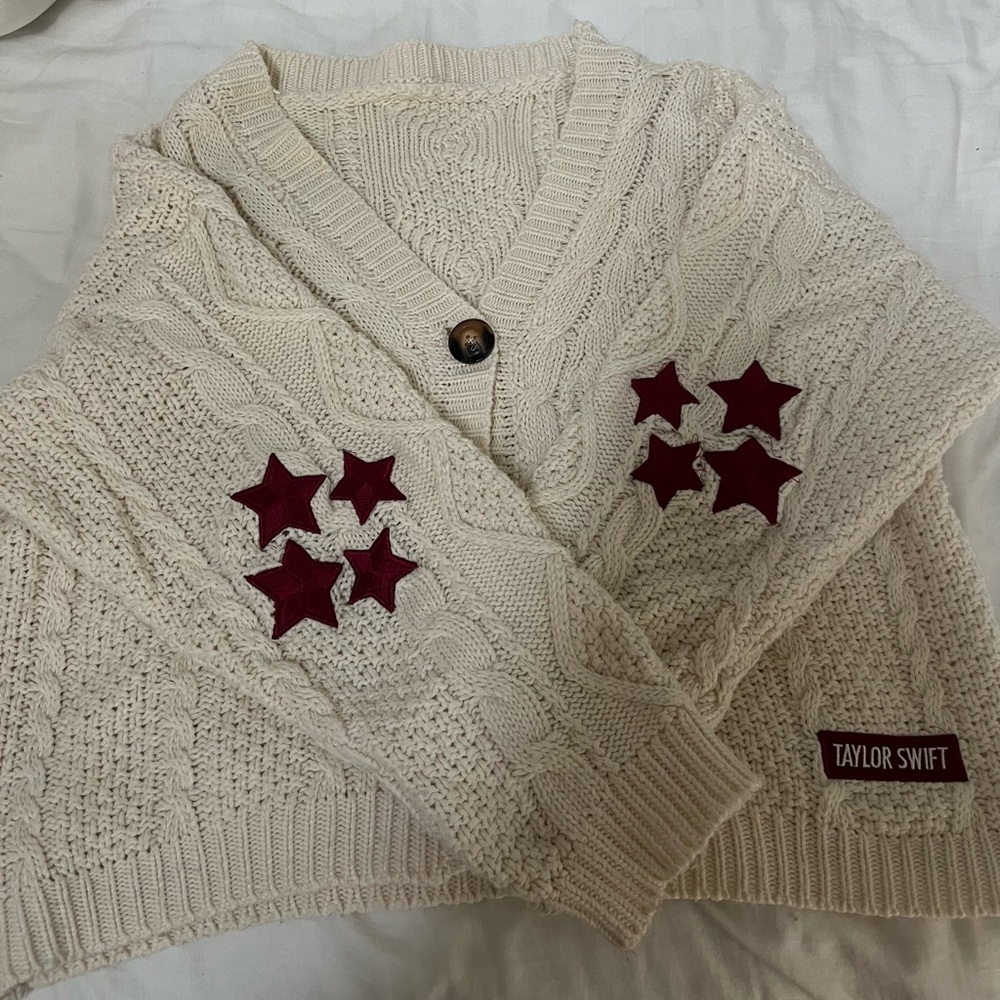 Taylor swift red cardigan